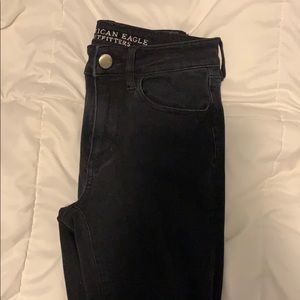 simple black skinny jeans